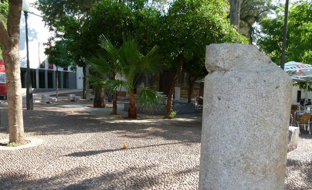 Apartaluz Centro Córdoba Arqueologico Balcon Exterior foto